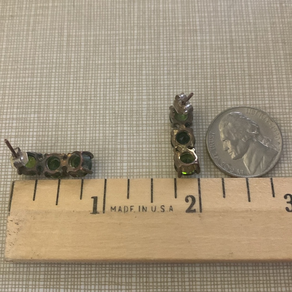 Beautiful olive Green quartz vintage Gemstone Statement earrings - Picture 7 of 9